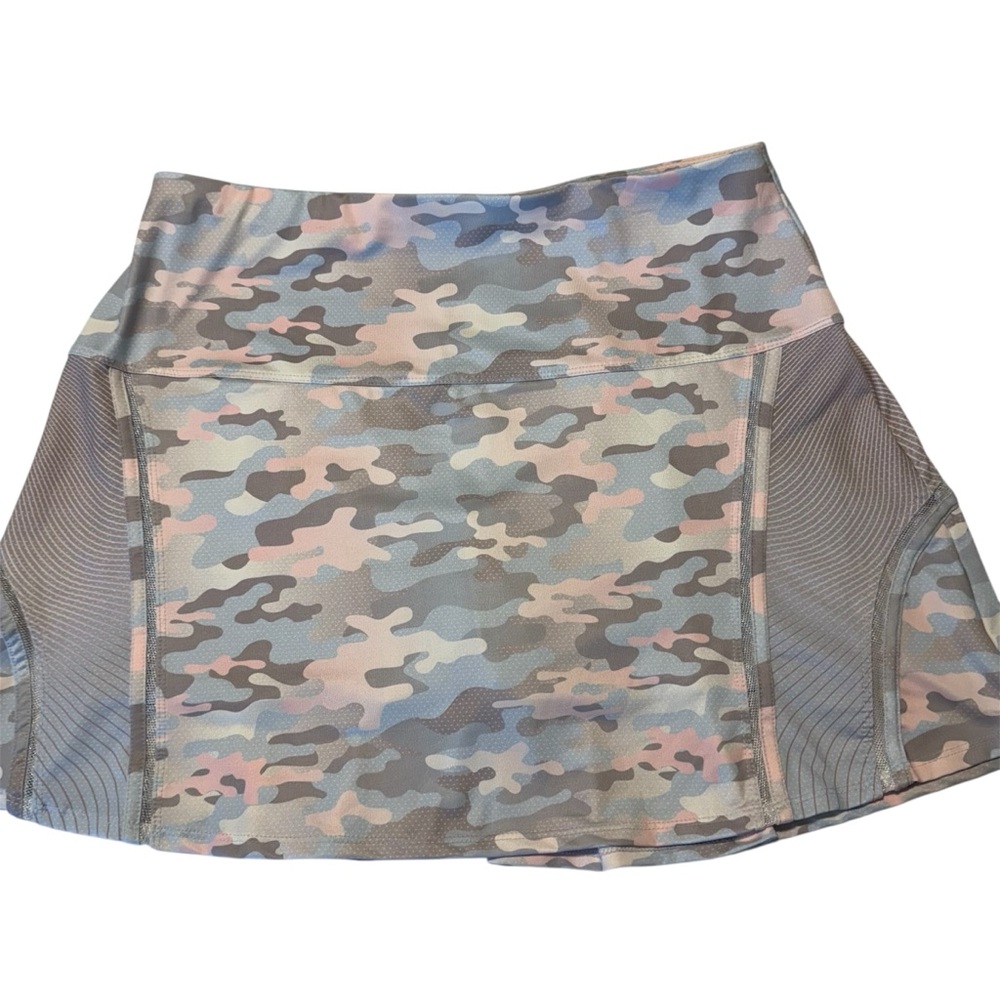 Lucky in Love Skort Sz L(12) Undercover Pleated Pastel Camo Pickleball Tennis